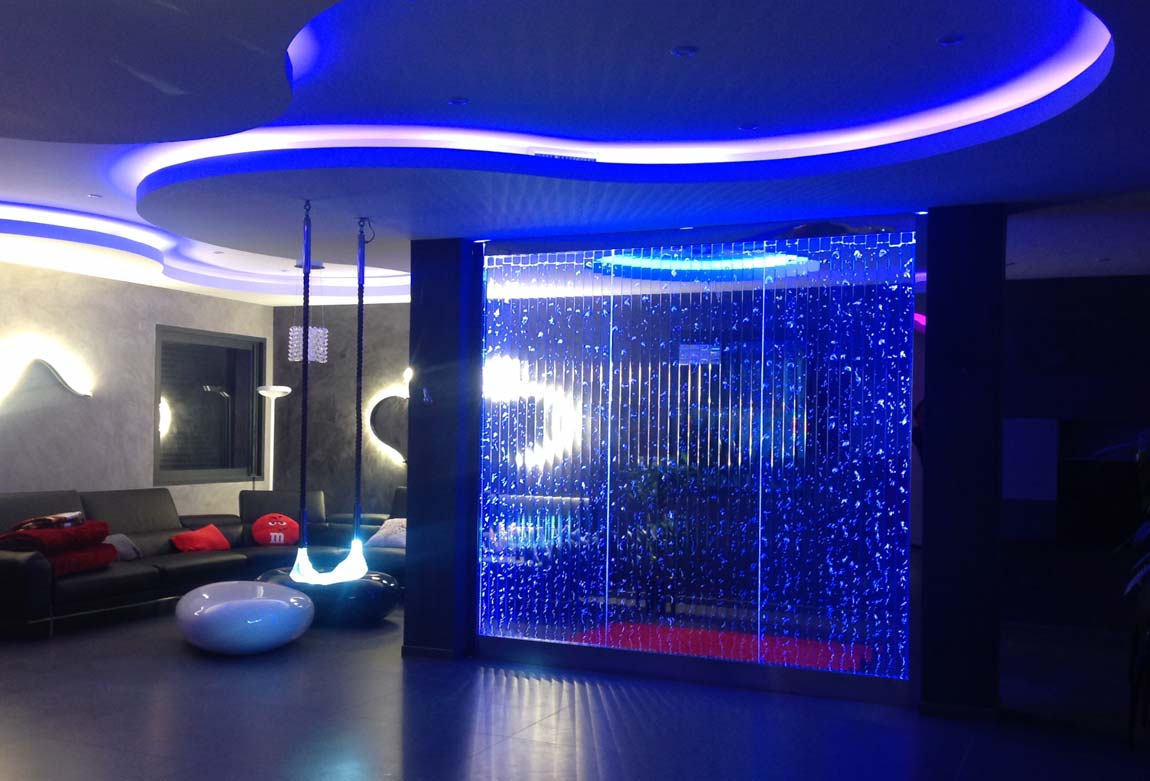 Colonne d'eau à changement de couleur colonne à bulles salon, halls de  décoration, LED RVB